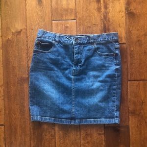 Free People 🌸 Jean skirt